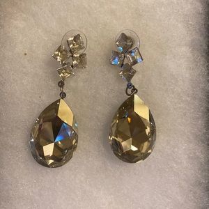 Beautiful tear drop earrings